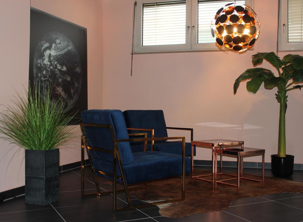 Blue Sky-Suite Fellbach Bagian luar foto